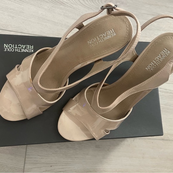 Kenneth Cole Reaction Womens Beige Patent Slingback Heels Shoes Size 8 - Picture 3 of 12